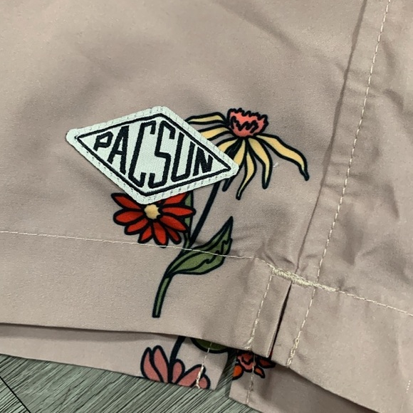 PacSun Recycled Shrooms 17" Swim Trunks NWOT      size XL - Picture 8 of 9